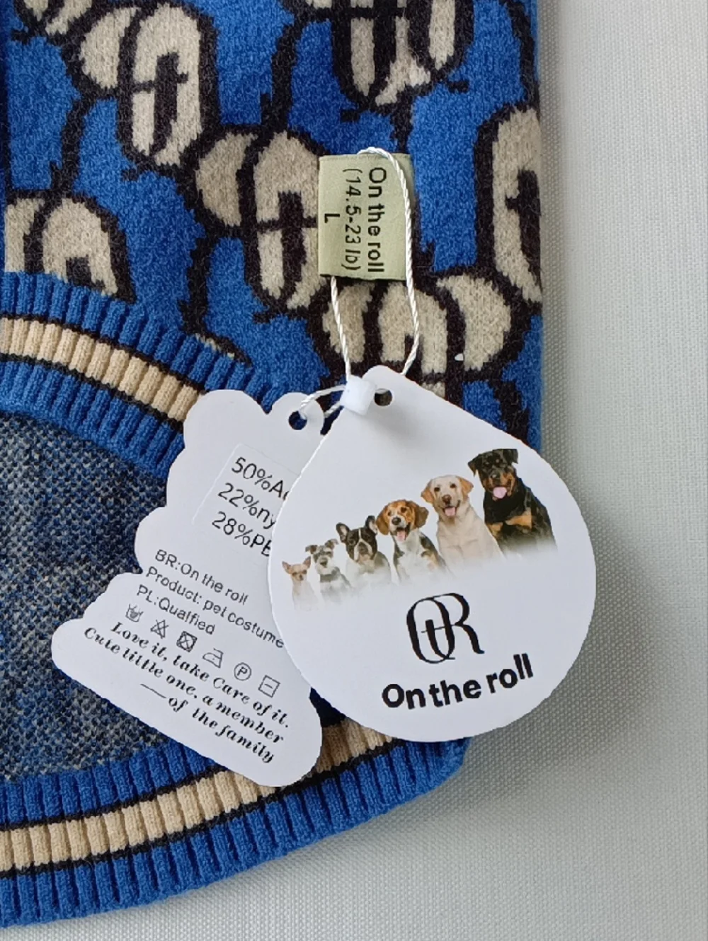 On the roll knit Dog 🐶 sweater pet blue and cream Size L